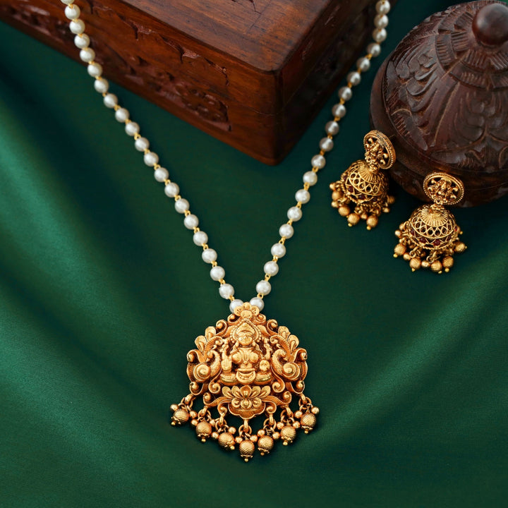 Basanti Golden Pearl Lekshmi Neckpiece With Jhumka