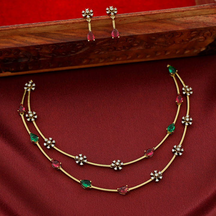 Sayali Half Glossy 2 Layer Stiff Neckpiece With Earring