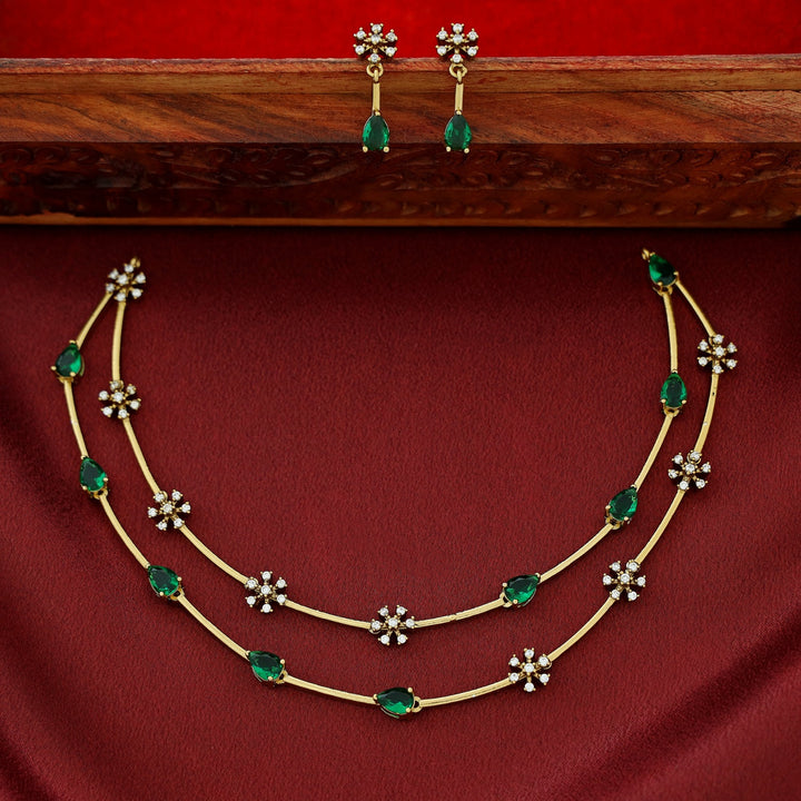 Sayali Half Glossy 2 Layer Stiff Neckpiece With Earring