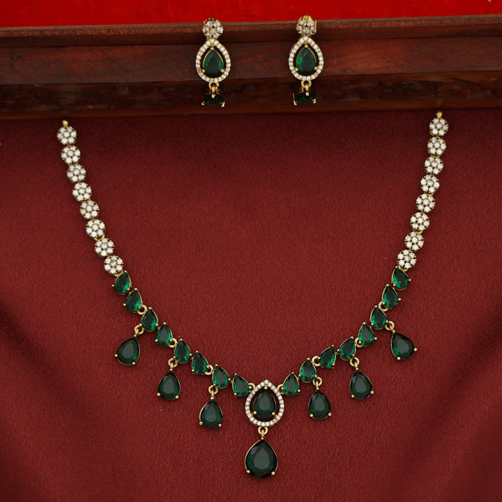 Rivya Sayali Glossy Drop Short Neckpiece With Earring