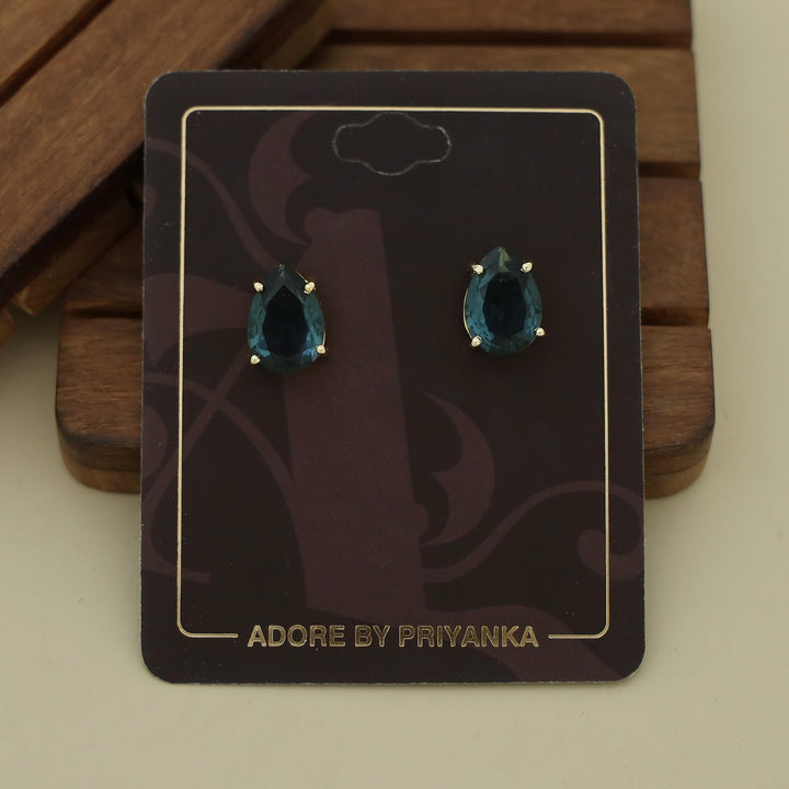 Glossy Rain Drop Claw Stud