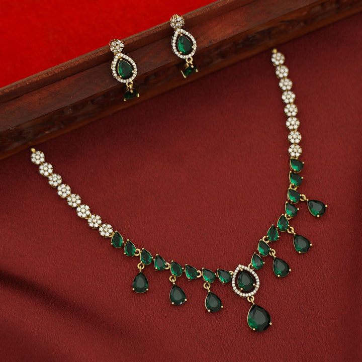 Rivya Sayali Glossy Drop Short Neckpiece With Earring