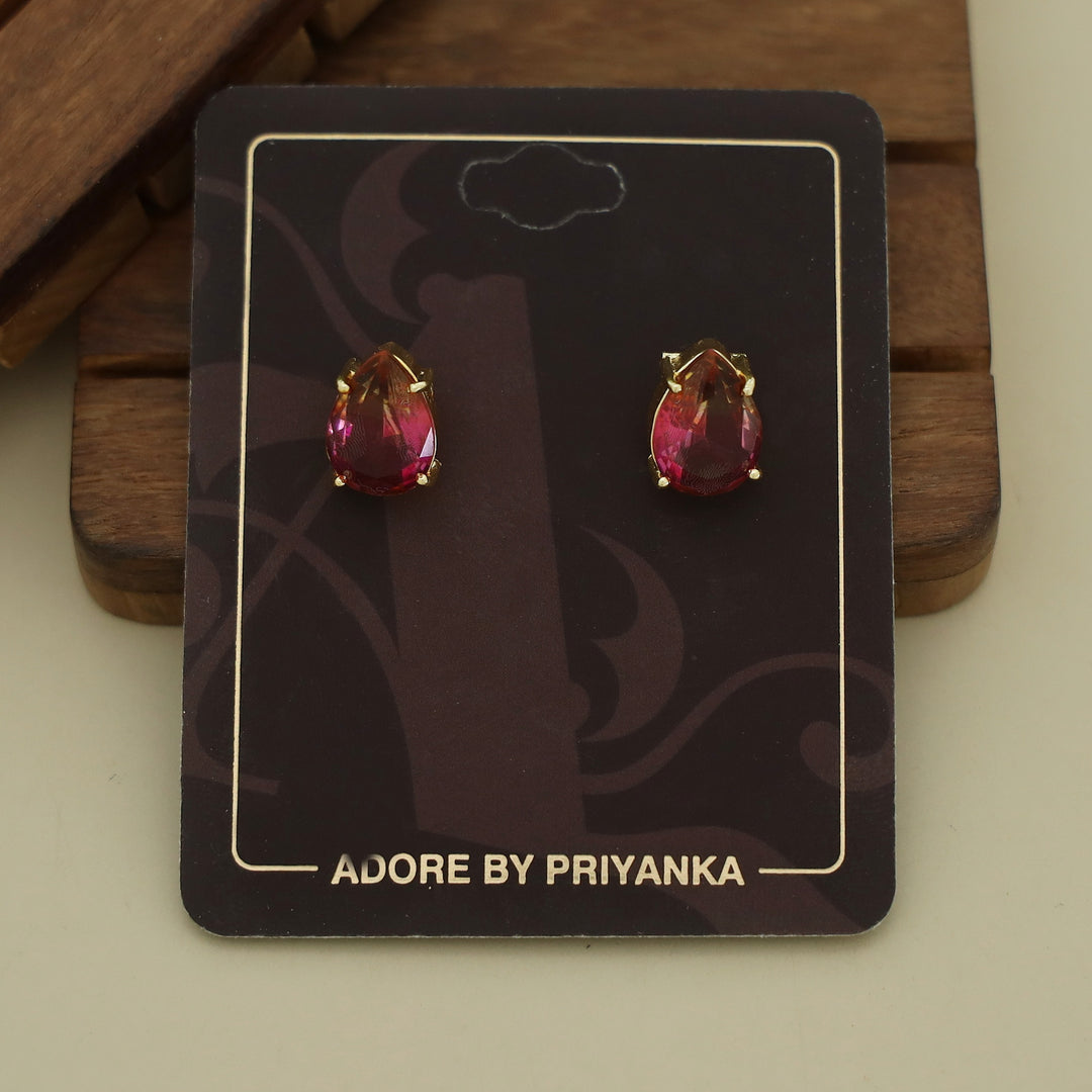 Glossy Rain Drop Claw Stud