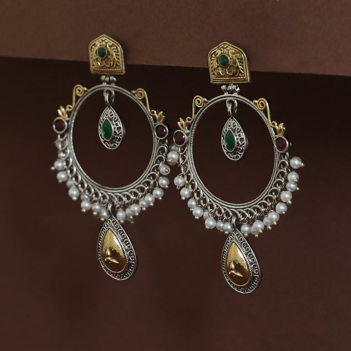 Atisha Dual Tone Circle Pearl Earring
