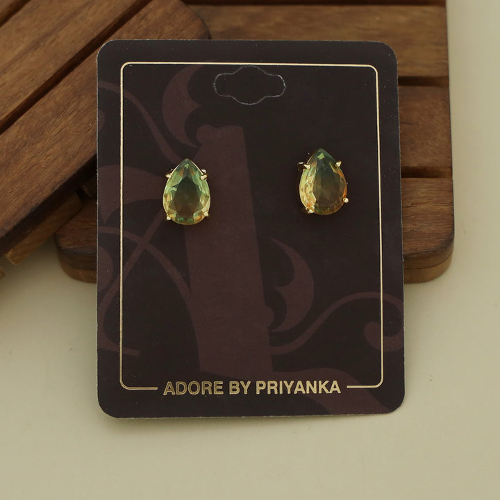 Glossy Rain Drop Claw Stud