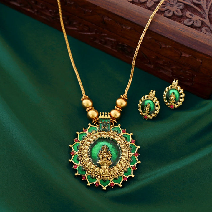 Padmaja Floral Pendant Neckpiece With Earring