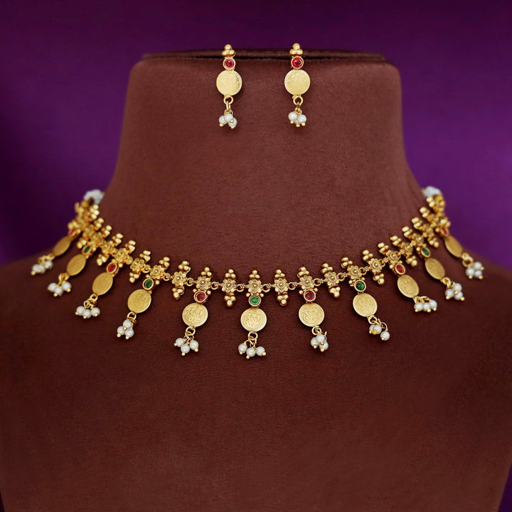 Thushara Kashi Pearl Short Neckpiece With Earring