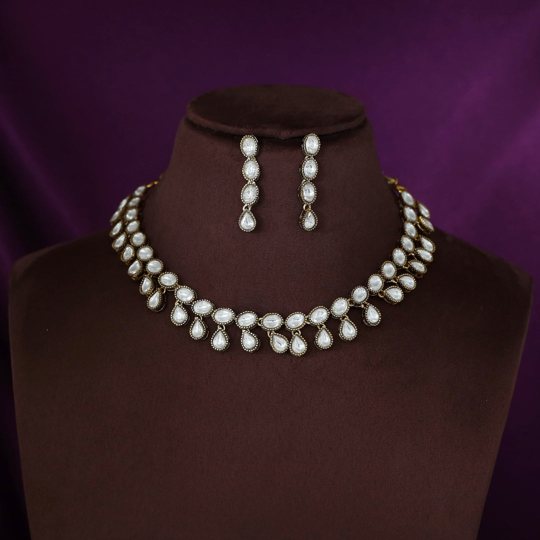 Kavya Oval Drop Short Neckpiece With Earring