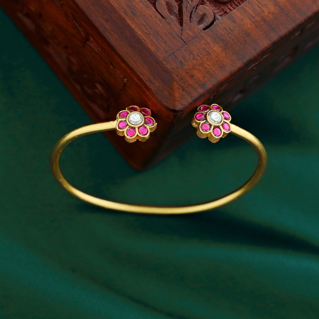 Golden Pushpa Adjustable Jadau Kundan Bangle