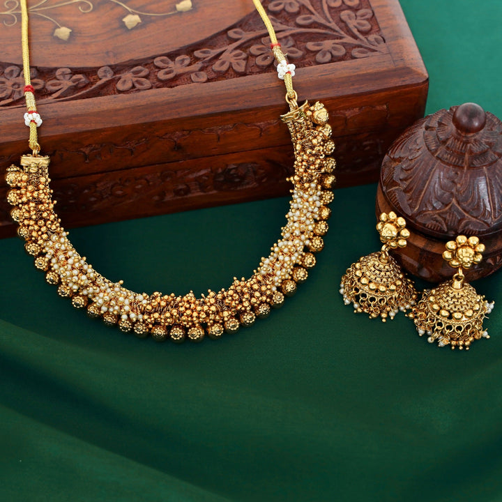 Akshardha Neckpiece With Earring