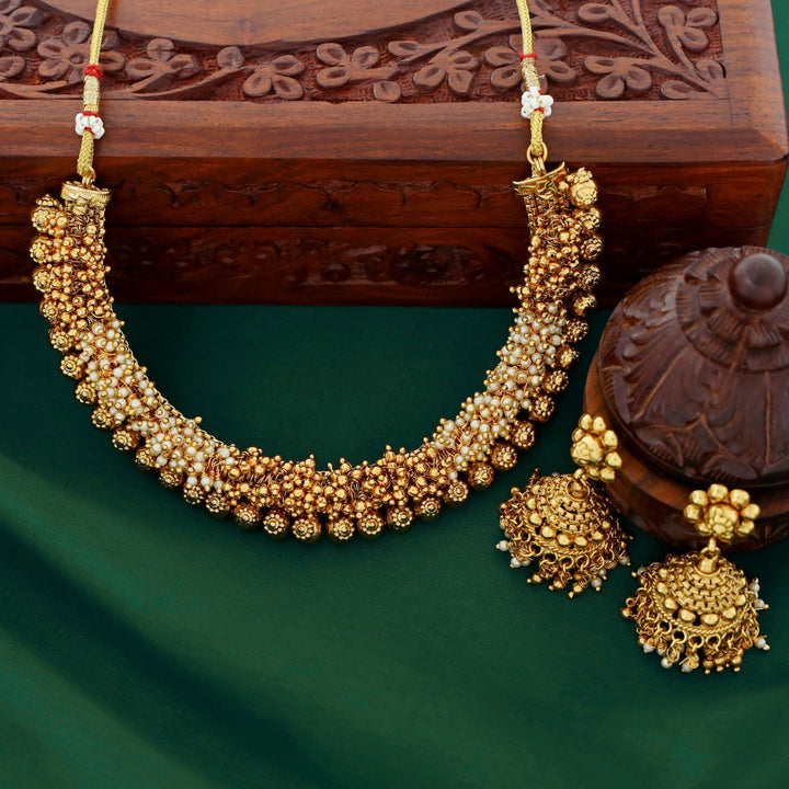 Akshardha Neckpiece With Earring