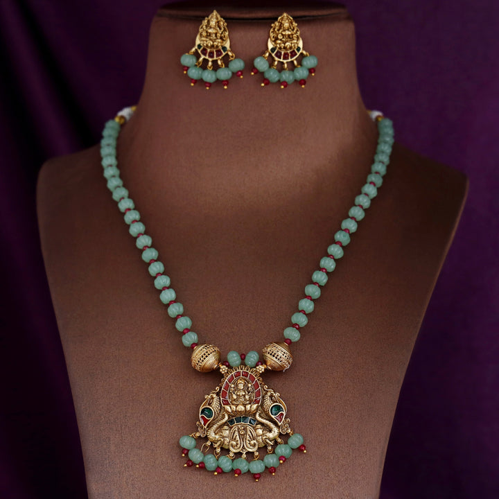 Nila Devi Mayura Beaded Neckpiece With Earring