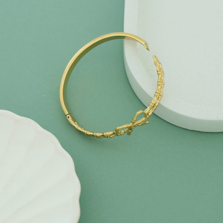 Olive 2 Layer Golden Bow Openable Bangle