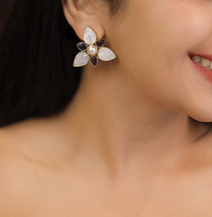 Arpita 3 Leaf MOP Glossy With Pearl Earring