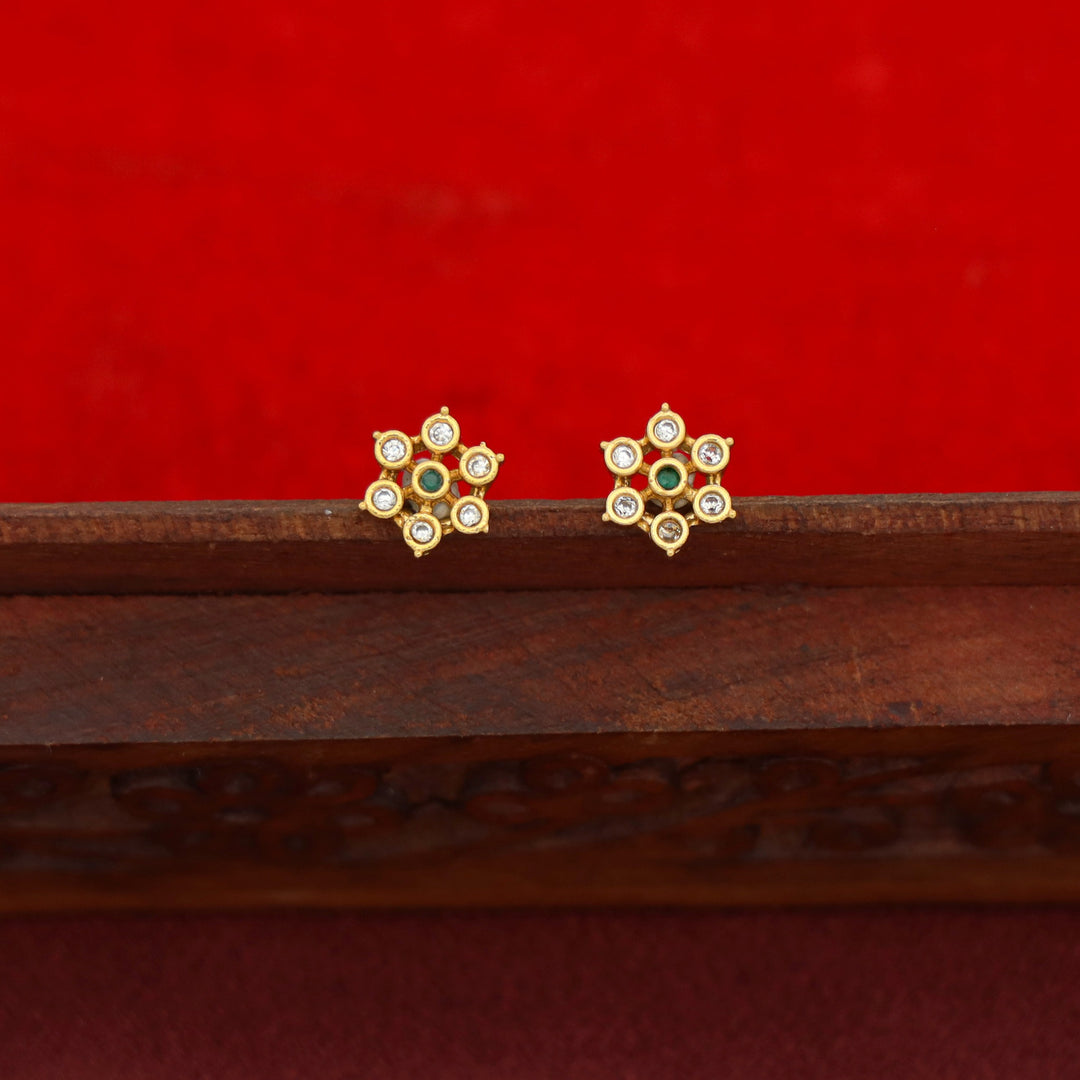 Jaisree Stick Flower Short Neckpiece / Choker with Stud