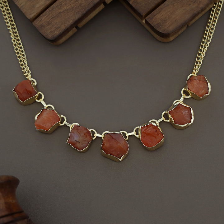Tiyara Raw Stone Short Neckpiece