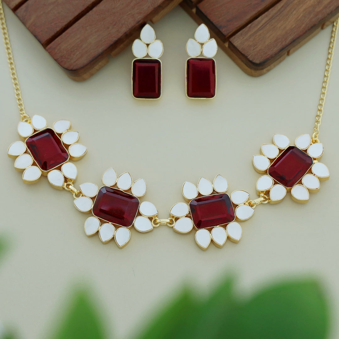 Dareia Flower MOP Rectangle Short Neckpiece with Earring