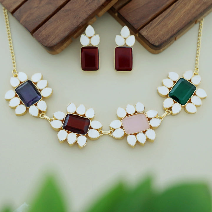 Dareia Flower MOP Rectangle Short Neckpiece with Earring