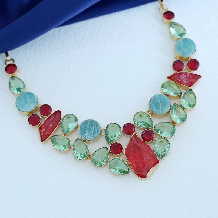 Yaffit Neckpiece