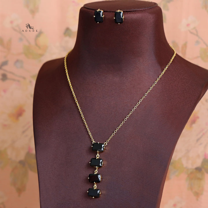 Marylin 4 Rectangle Glossy Claw Neckpiece with Earring