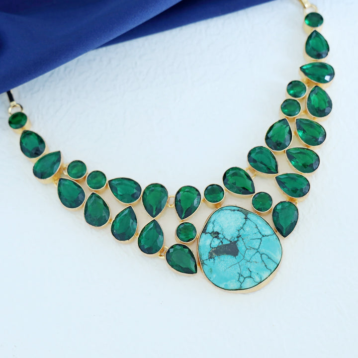 Rikki Glossy Neckpiece