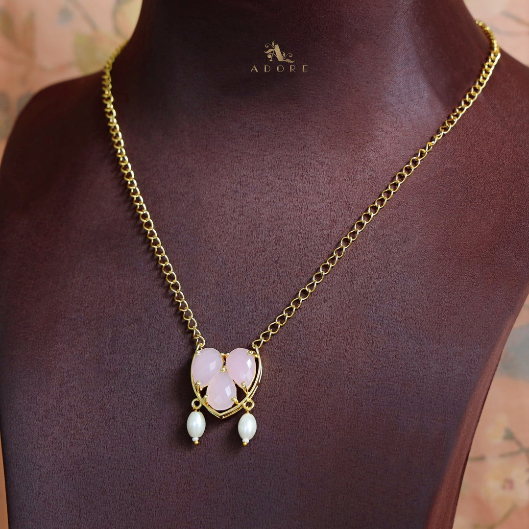 Ziomy Glossy Tri Drop Pearl Short Neckpiece