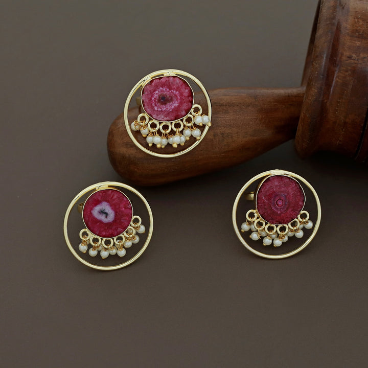 Mihika Round Agate with Pearl Ring