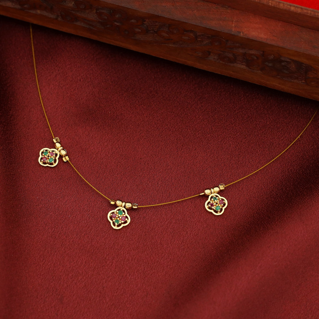 Viaansha Tri Flower String Neckpiece