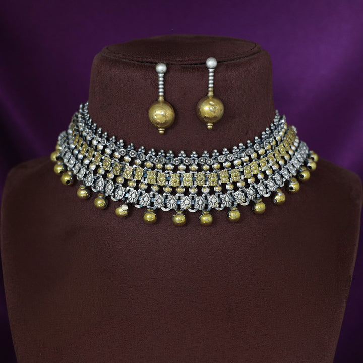 Aneira Dual Tone Antique Choker With Earring