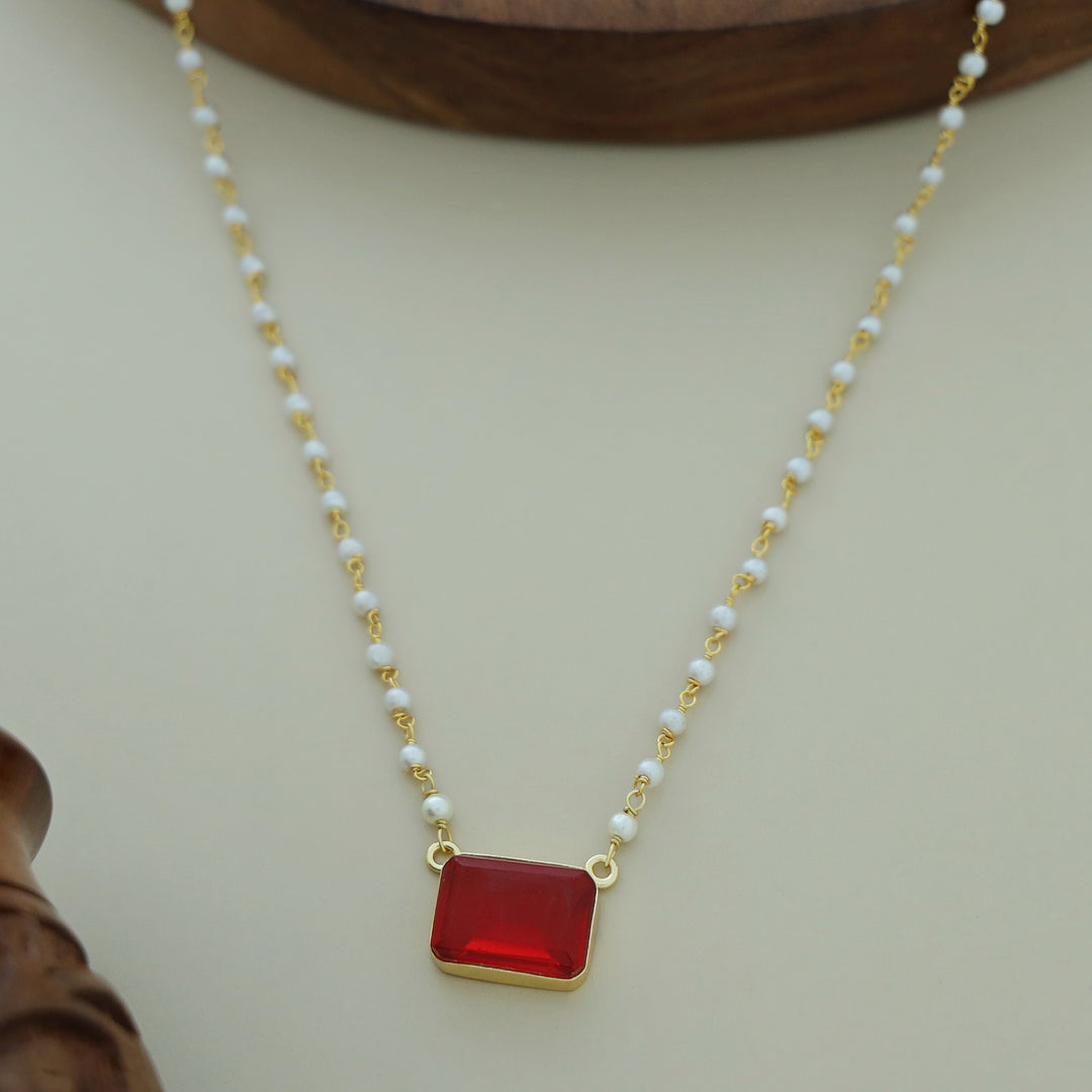 Nasmiya Rectangle Neckpiece