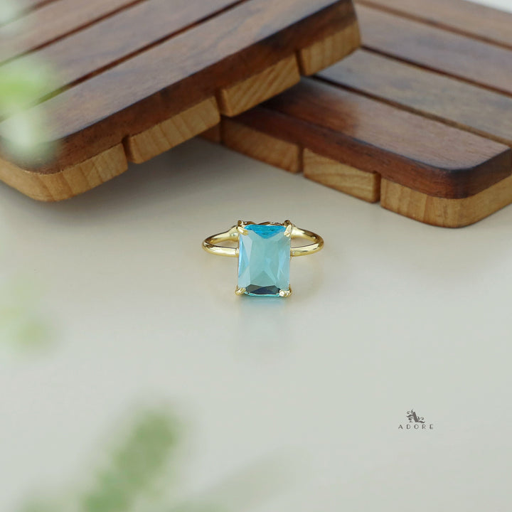 Rinza 4 Claw Glossy Rectangle Ring