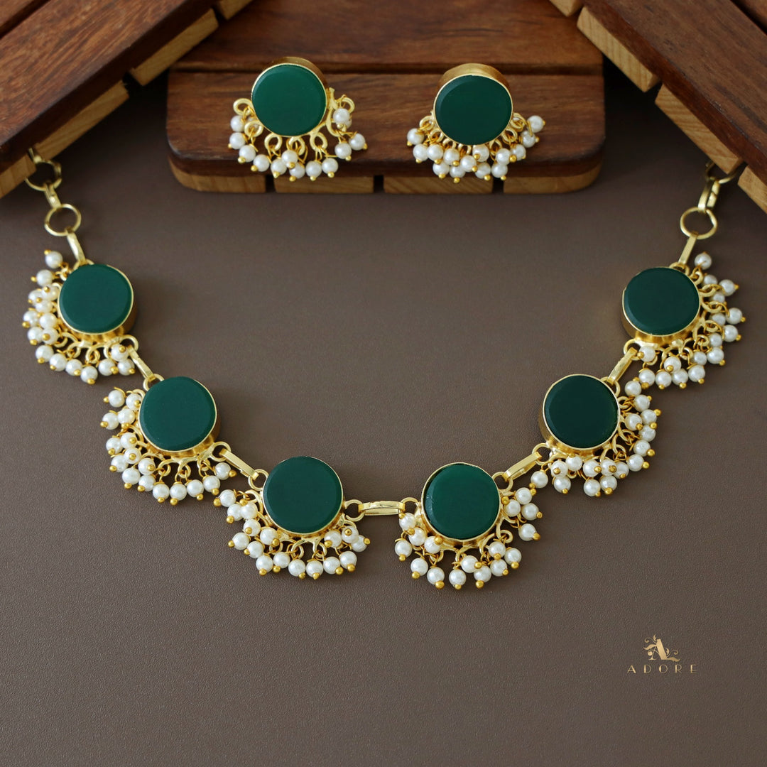 Athenea Half Pearl Neckpiece With Stud