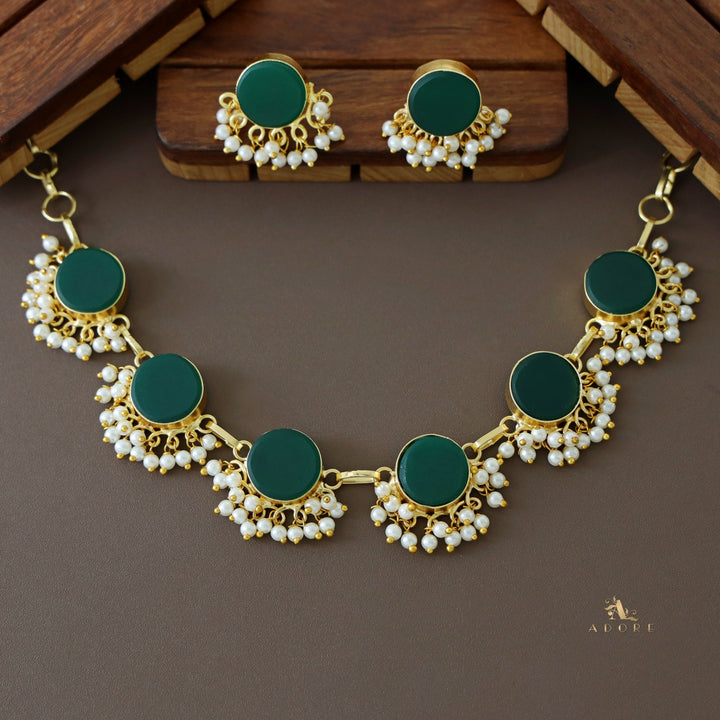 Athenea Half Pearl Neckpiece With Stud