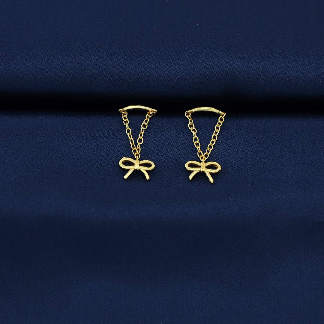 Emire Golden Chainy Hanging Ribbon Earring