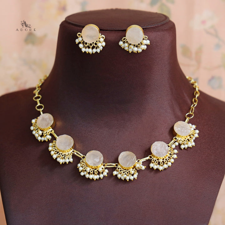 Athenea Half Pearl Neckpiece With Stud