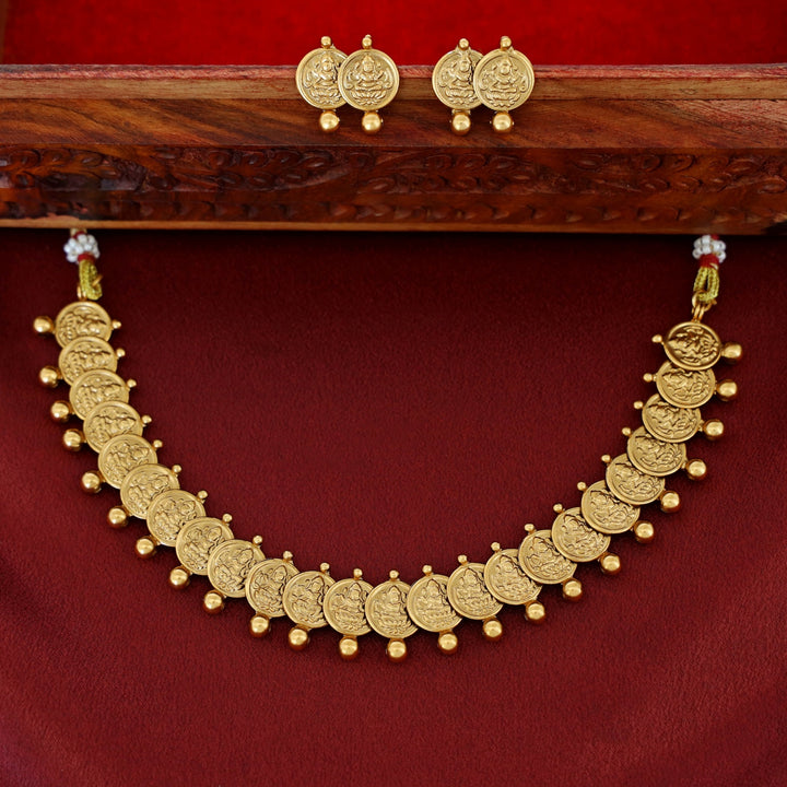 Arpitha Kashi Lakshmi Short Neckpiece With Stud