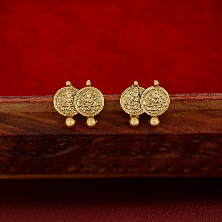 Arpitha Kashi Lakshmi Short Neckpiece With Stud
