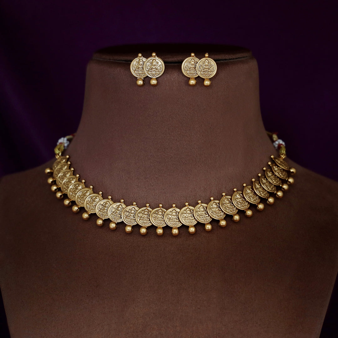 Arpitha Kashi Lakshmi Short Neckpiece With Stud
