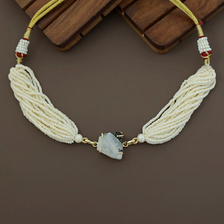 Ishani Raw Stone Pearl Choker / Neckpiece