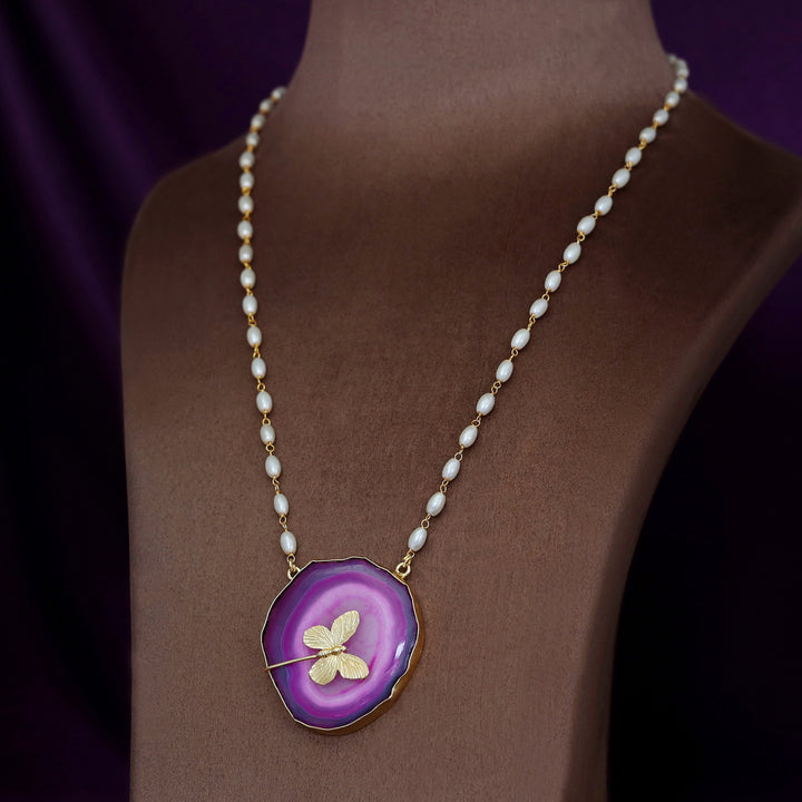 Rice Pearl Long Agate Golden Papillon Neckpiece