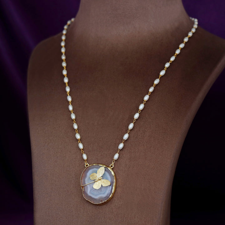 Rice Pearl Long Agate Golden Papillon Neckpiece