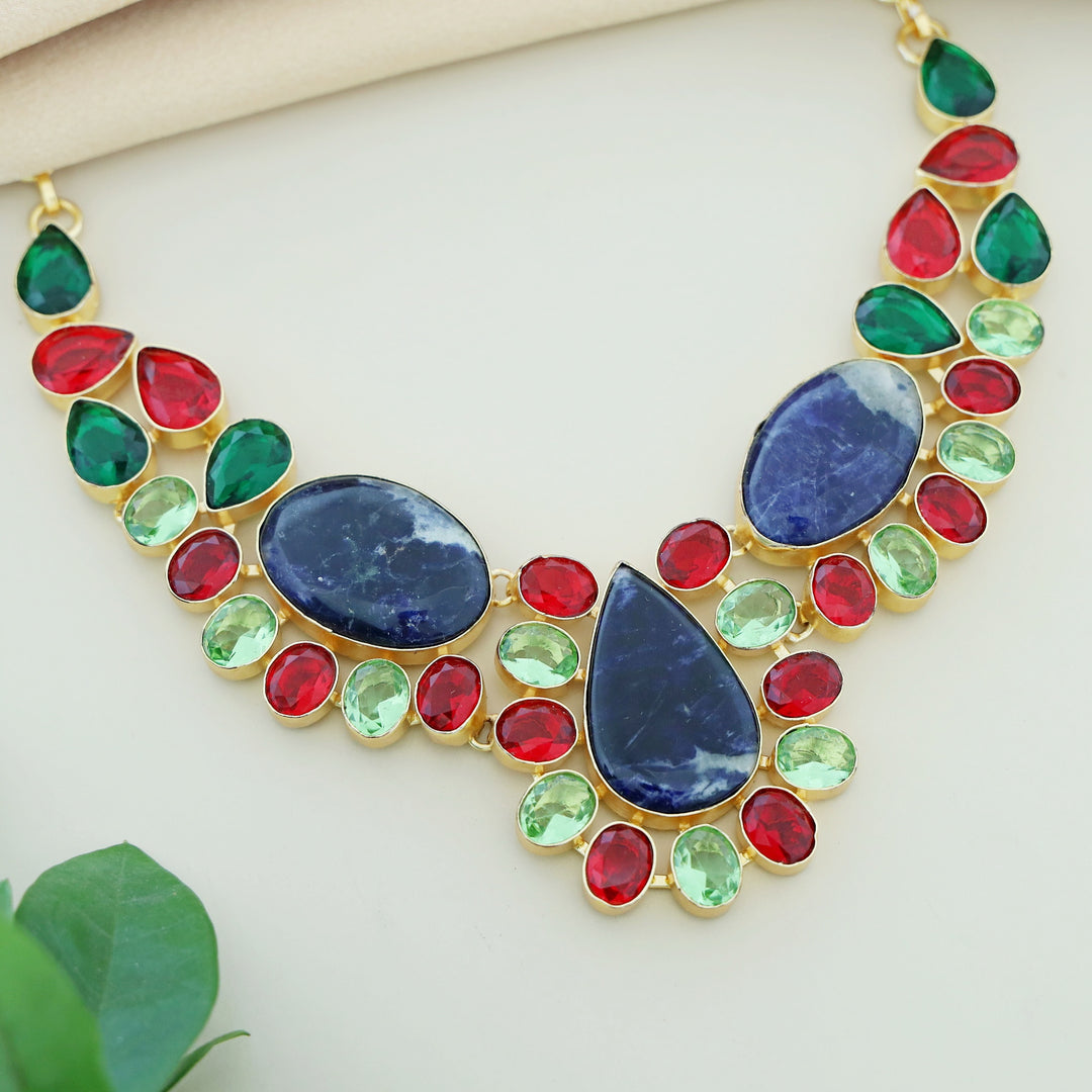 Aarna Neckpiece