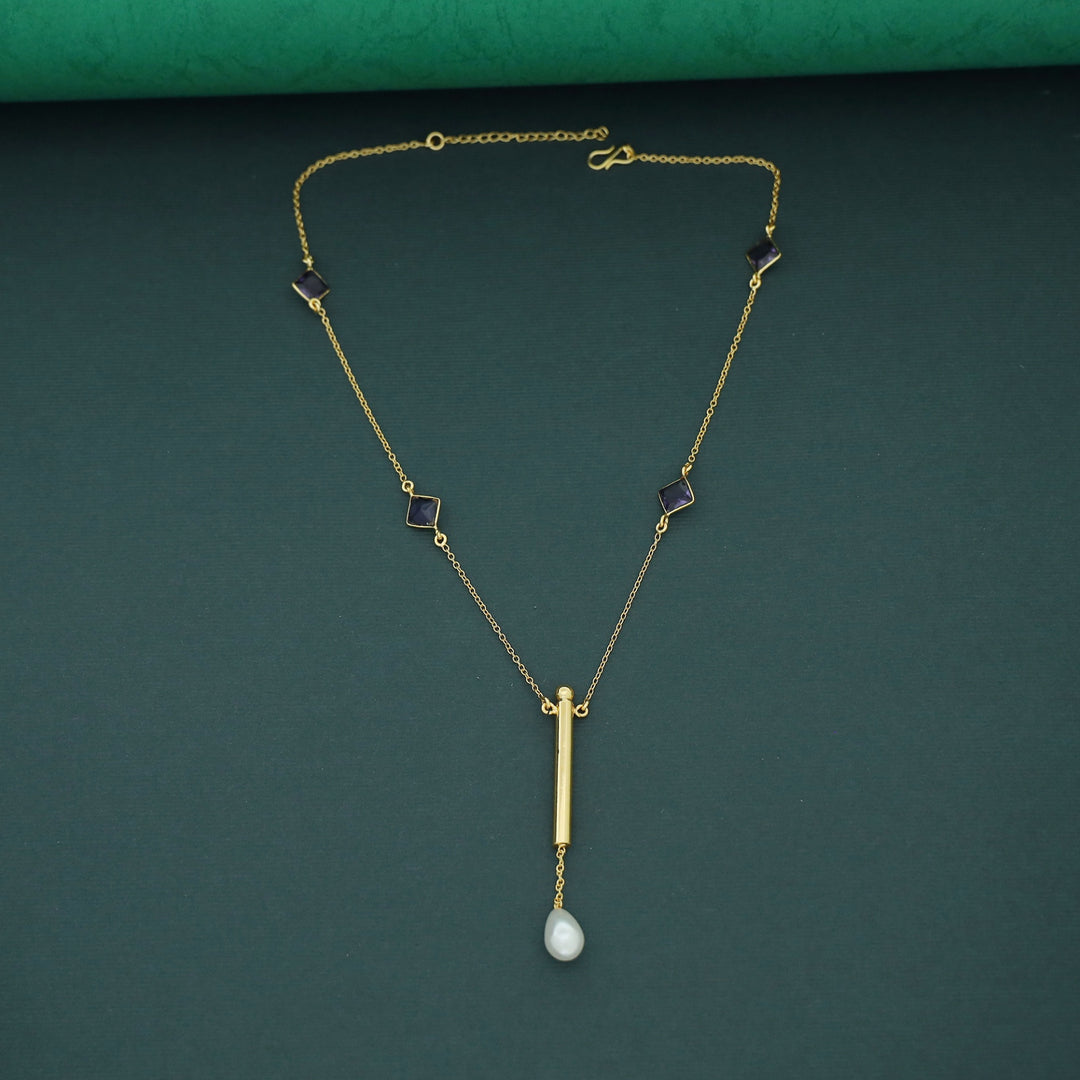 Tetra Glossy Stick Novalta Pearl Neckpiece