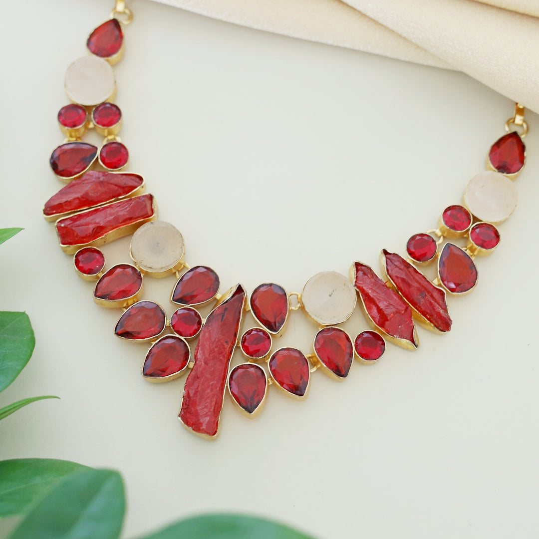 Dhriti Neckpiece
