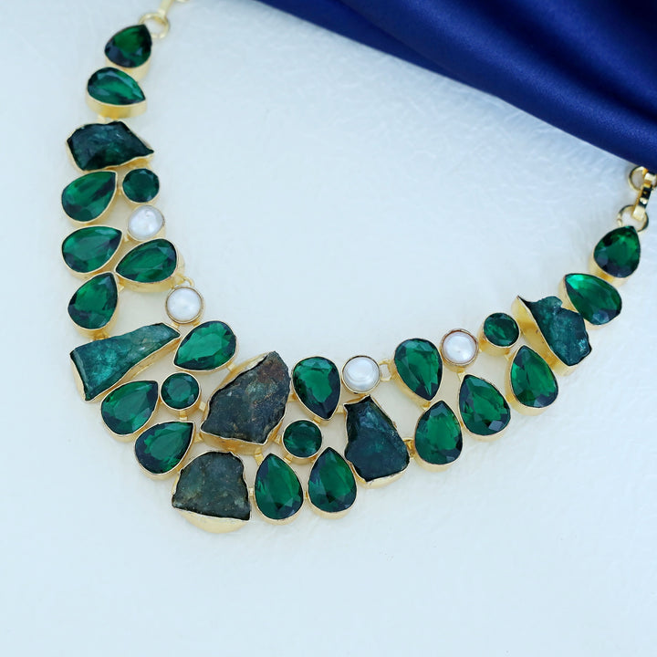Kalista Pearl Neckpiece