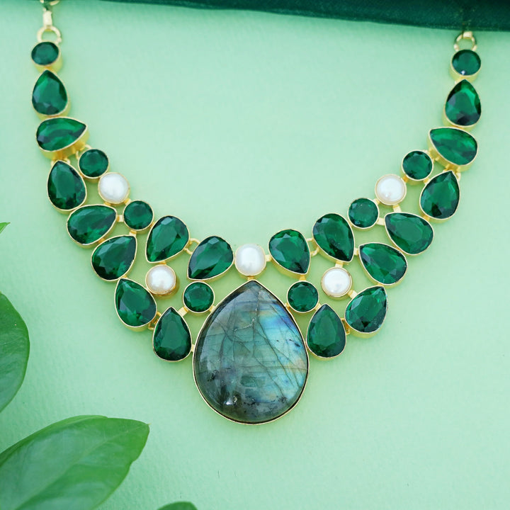 Selin Neckpiece