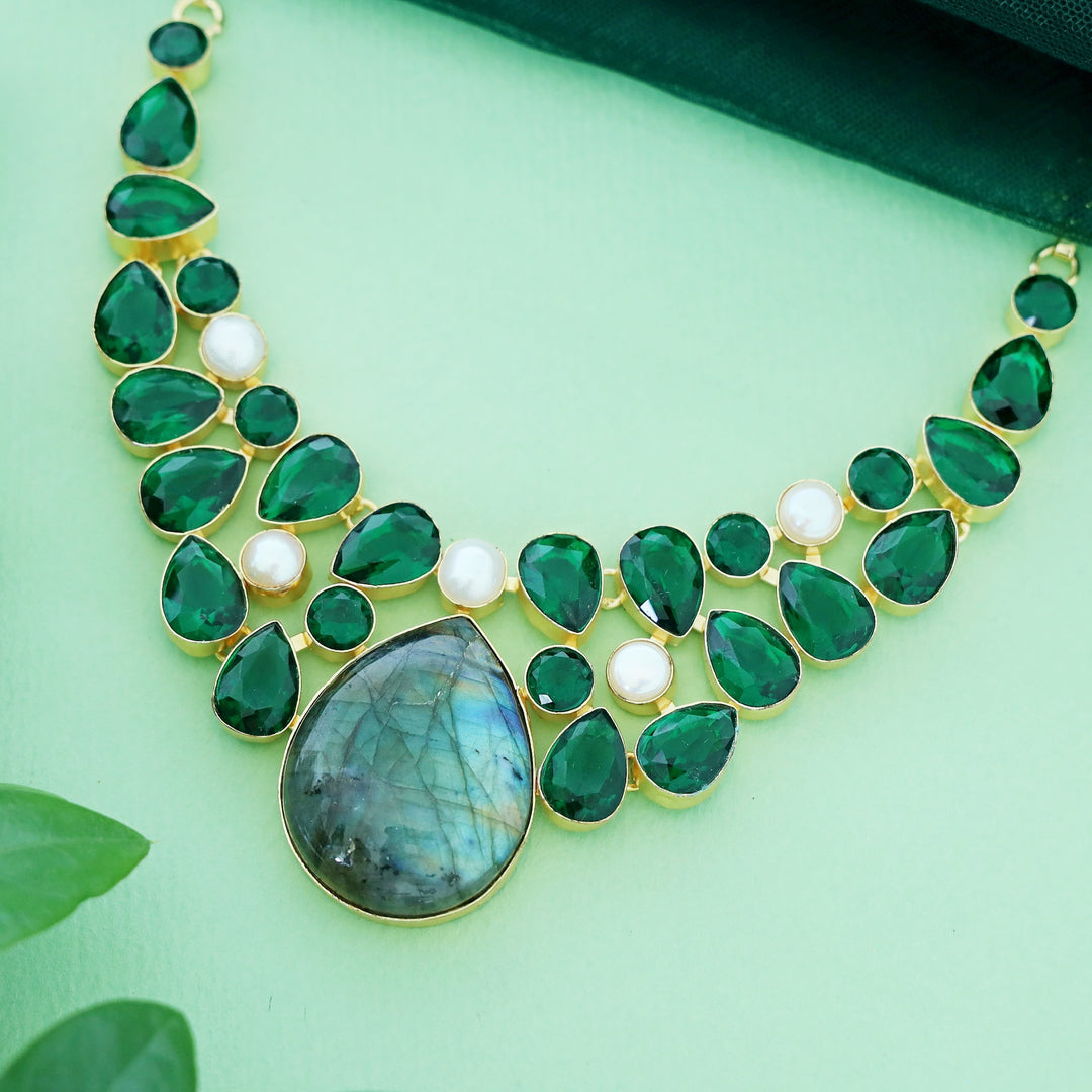 Selin Neckpiece