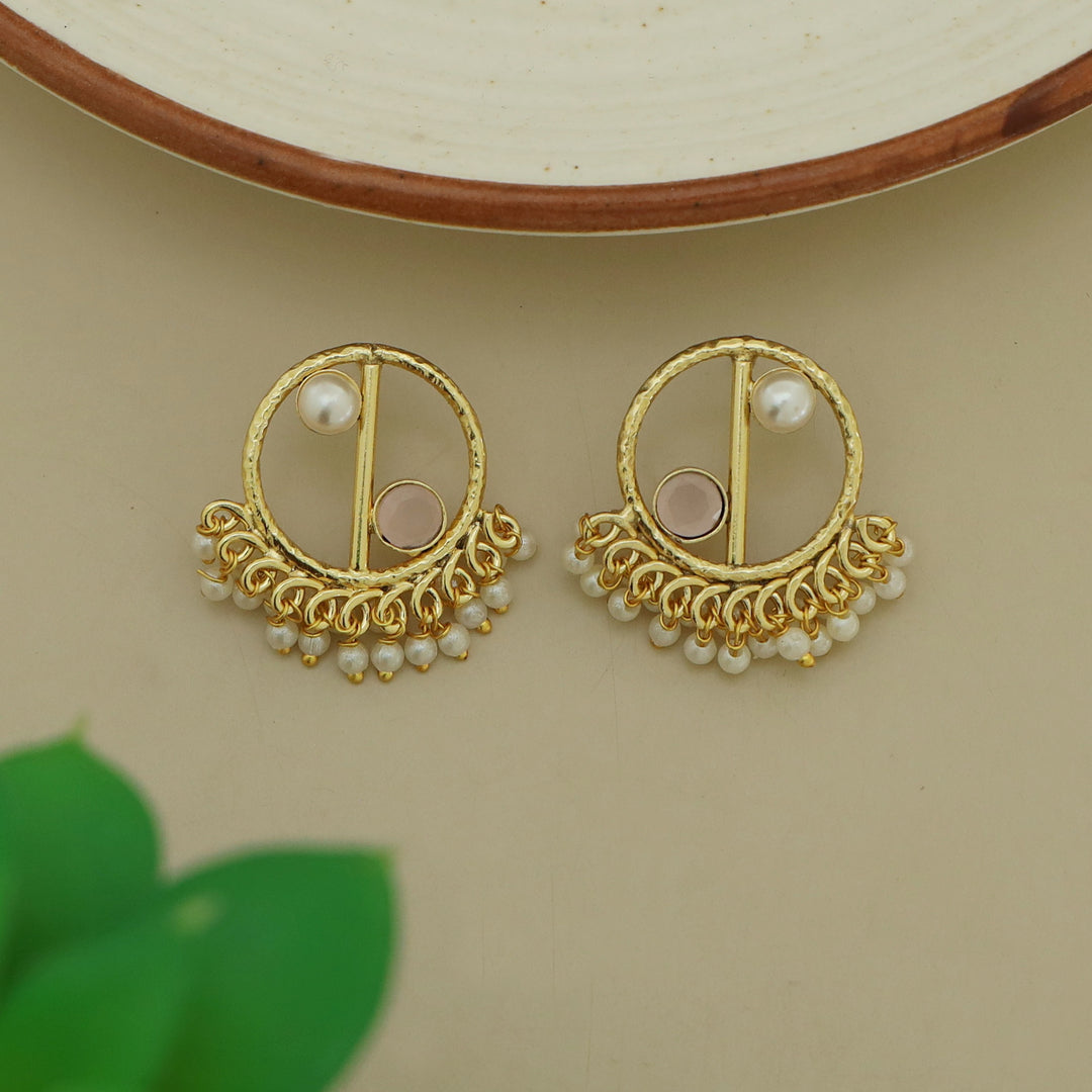 Golden Hammered Circle Cluster Pearl Glossy Stone Earring