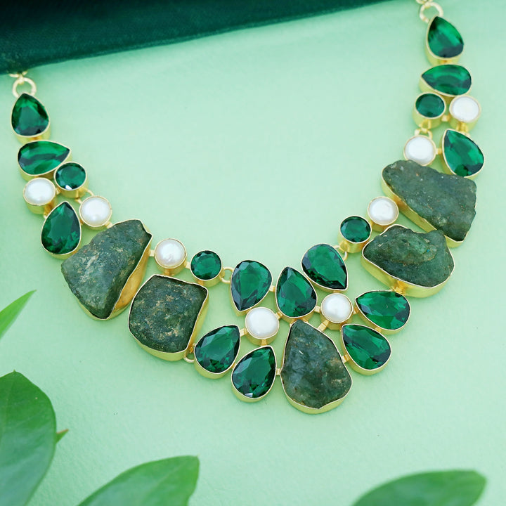 Dionne Neckpiece