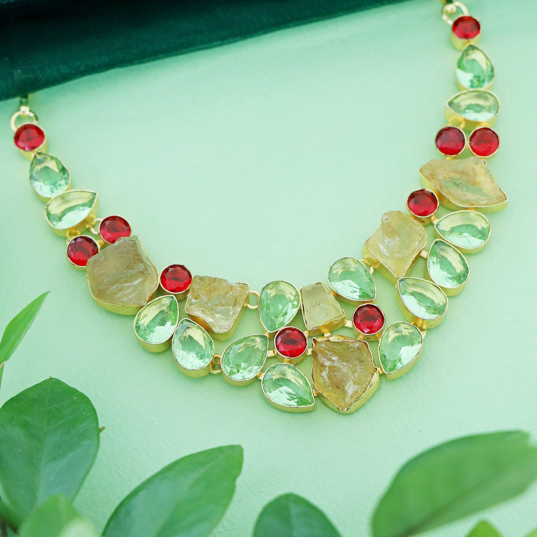 Suksha Neckpiece